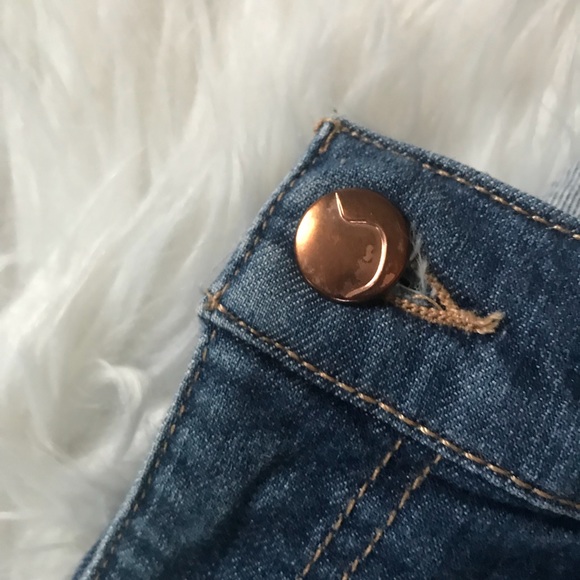 { Joe’s} Petite Bootcut Medium Wash Jeans - Picture 4 of 7